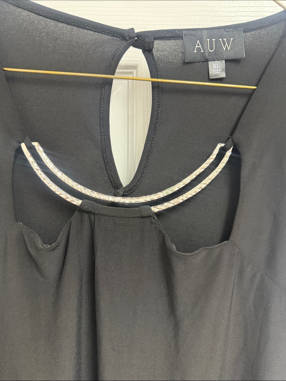 AUW Black top with Silver Accent never worn no tag. XL - Picture 2 of 5